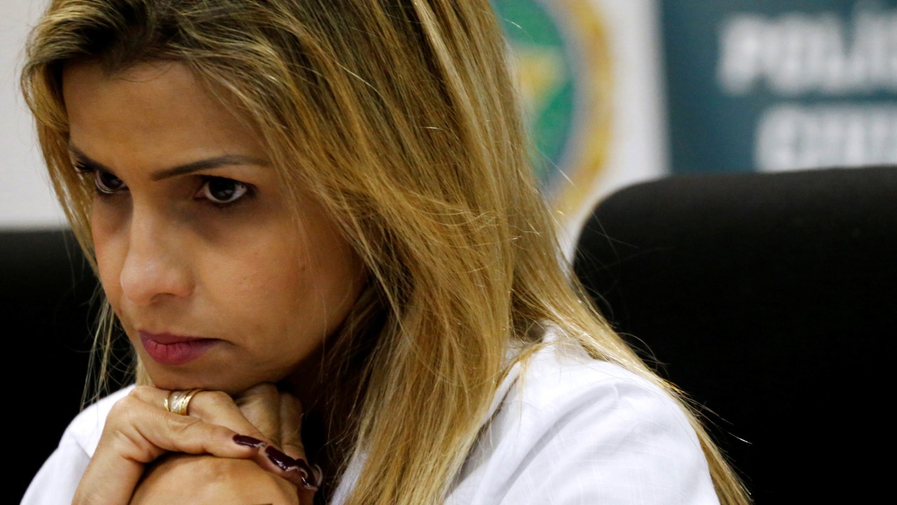 Cristiana Onorato, titular da Delegacia da Criança e do Adolescente Vítima, durante coletiva de imprensa sobre as investigações do estupro de uma adolescente no Rio de Janeiro