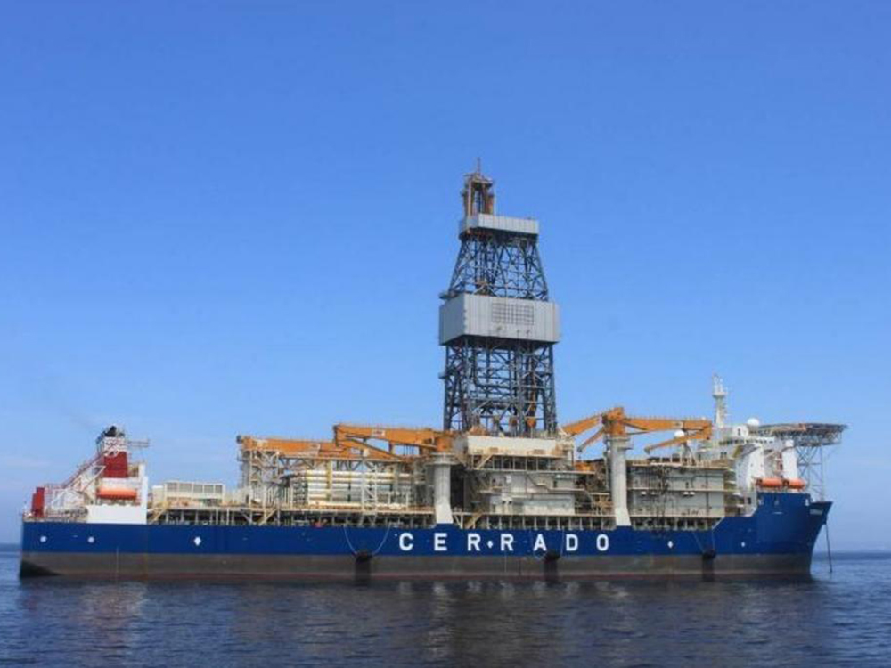 Navio-sonda Cerrado, do Grupo Schahin, deixou as águas brasileiras em outubro