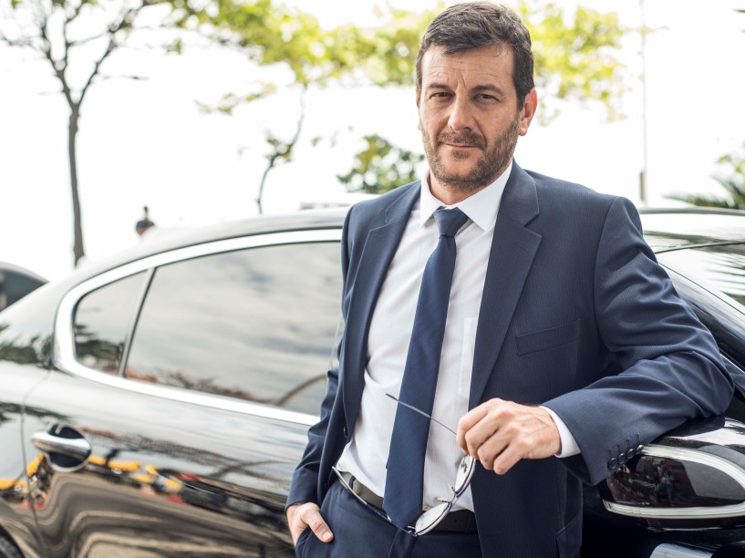 O personagem Josué (Roberto Birindelli), em Império
