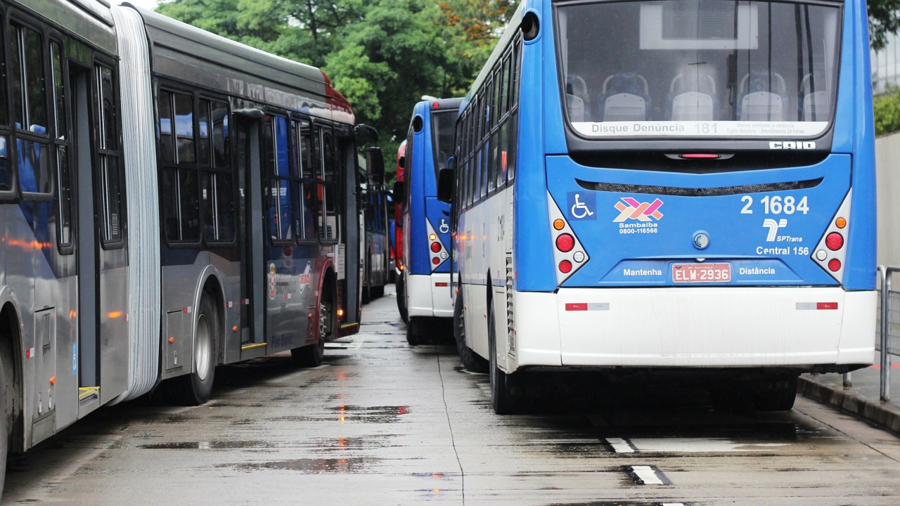 Ministério Público de São Paulo investiga fraudes nos contratos de cooperativas de ônibus e a atuação do PCC nas lotações