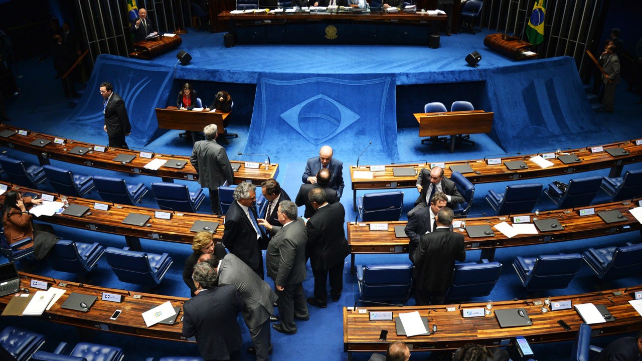 O plenário do Senado, durante sessão que aprovou o texto da MP 672/2015, que prorroga a política de valorização do salário mínimo - 08/07/2015