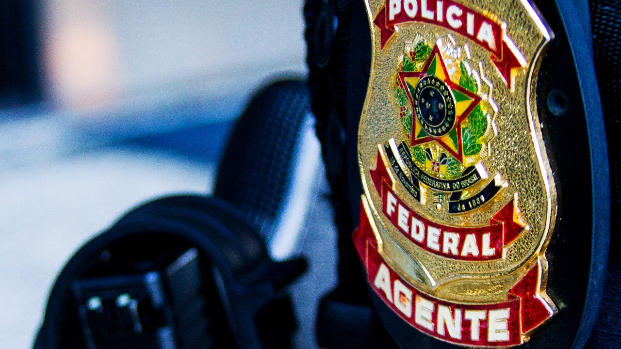 Polícia Federal deflagrou nesta quinta-feira a Operação Quinto Elemento contra a maior quadrilha de traficantes de droga do país