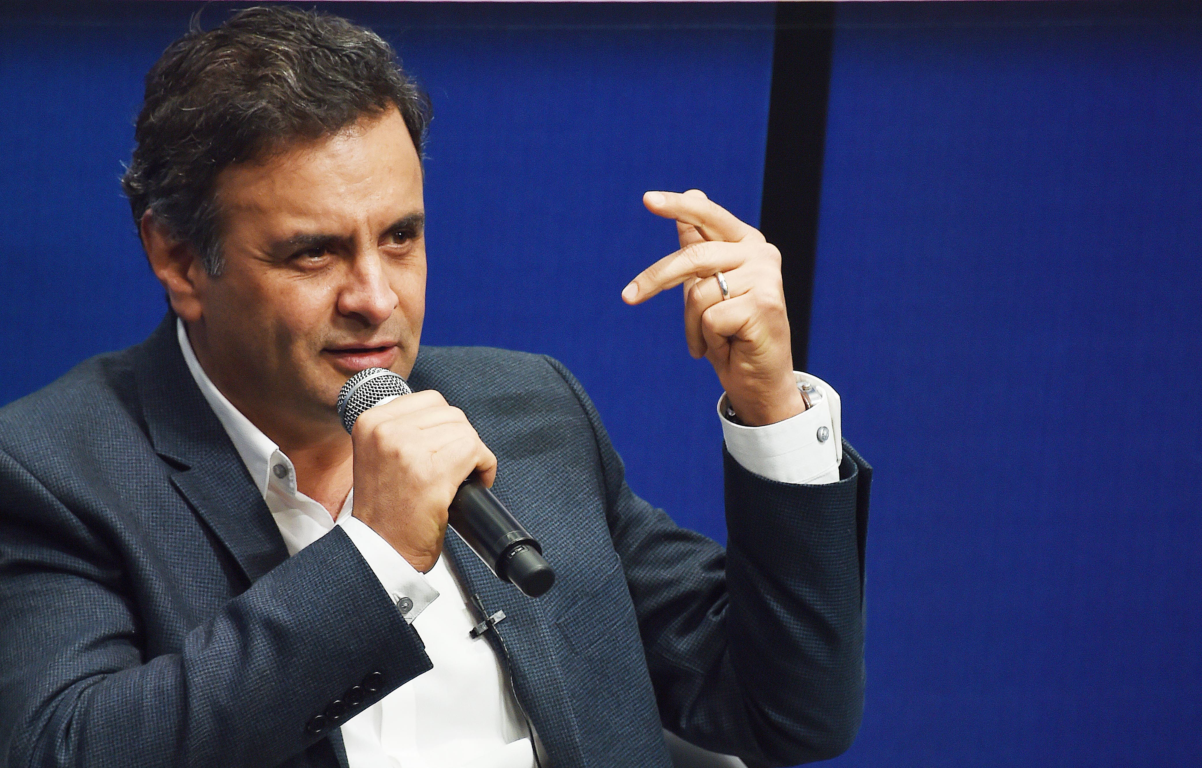 O candidato do PSDB à Presidência da República, Aécio Neves, durante sabatina promovida pelo jornal O Globo, realizada no Museu de Arte do Rio (MAR), no centro do Rio de Janeiro - 10/09/2014