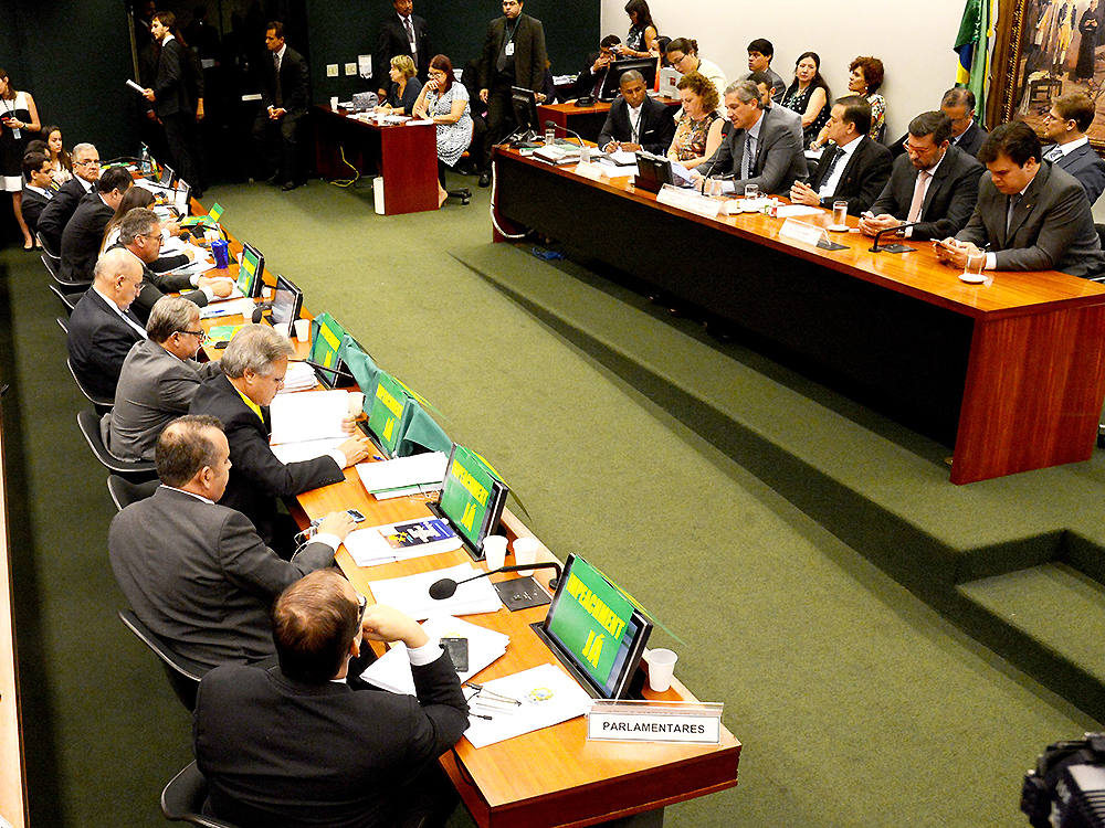 Sessão da comissão especial do impeachment, para discussão do parecer do relator Jovair Arantes (PTB-GO) - 08/04/2016