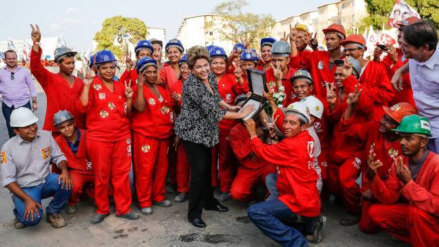 Dilma Rousseff visita o Residencial Cidade Jardim, construído pelo Minha Casa Minha Vida em Fortaleza (CE) - 04/09/2014