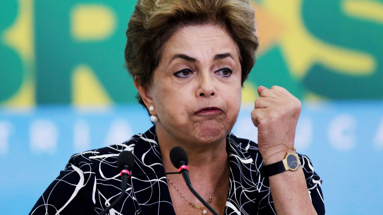 A presidente Dilma Rousseff participa de cerimônia no Palácio do Planalto - 06/05/2016