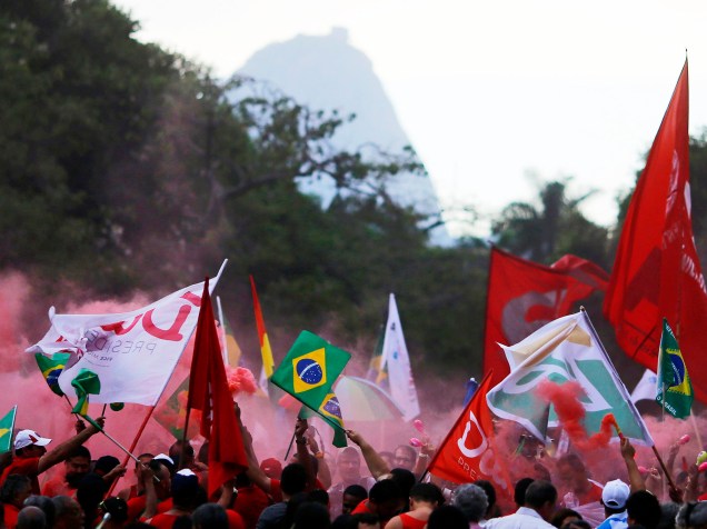 Protesto sindicalista na cidade do Rio de Janeiro, nesta sexta-feira (13)