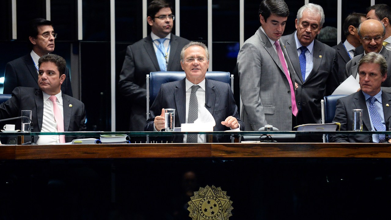 Sessão deliberativa ordinária do Senado Federal. Ao centro, presidente Renan Calheiros (PMDB-AL) - 10/05/2016