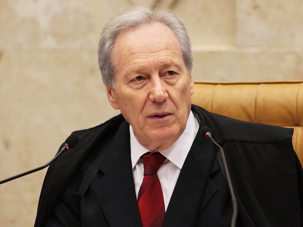 O presidente do STF (Supremo Tribunal Federal), Ricardo Lewandovski, durante julgamento de afastamento do mandato de Eduardo Cunha como deputado federal, e da presidencia da Câmara dos Deputados - 05/05/2016