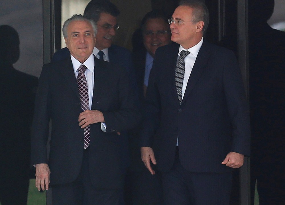 O vice-presidente da República, Michel Temer, se encontra na casa do presidente do Senado Federal, Renan Calheiros (PMDB-AL), em Brasília (DF) - 10/05/2016