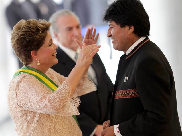 Presidente Dilma recebe os cumprimentos do presidente boliviano Evo Morales - 01/01/2015