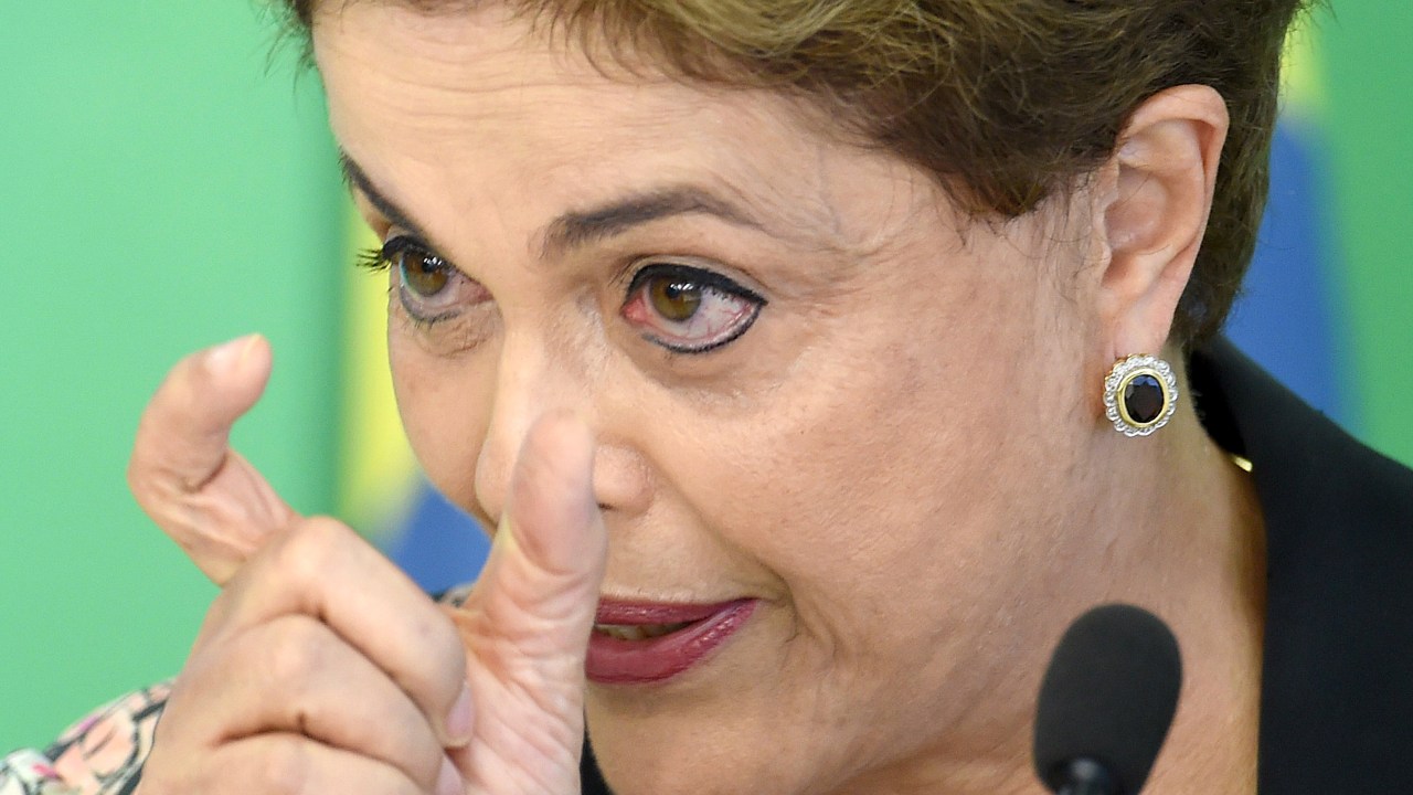 Presidente Dilma Rousseff, durante entrevista coletiva no Palácio do Planalto, em Brasília (DF) - 19/04/2016