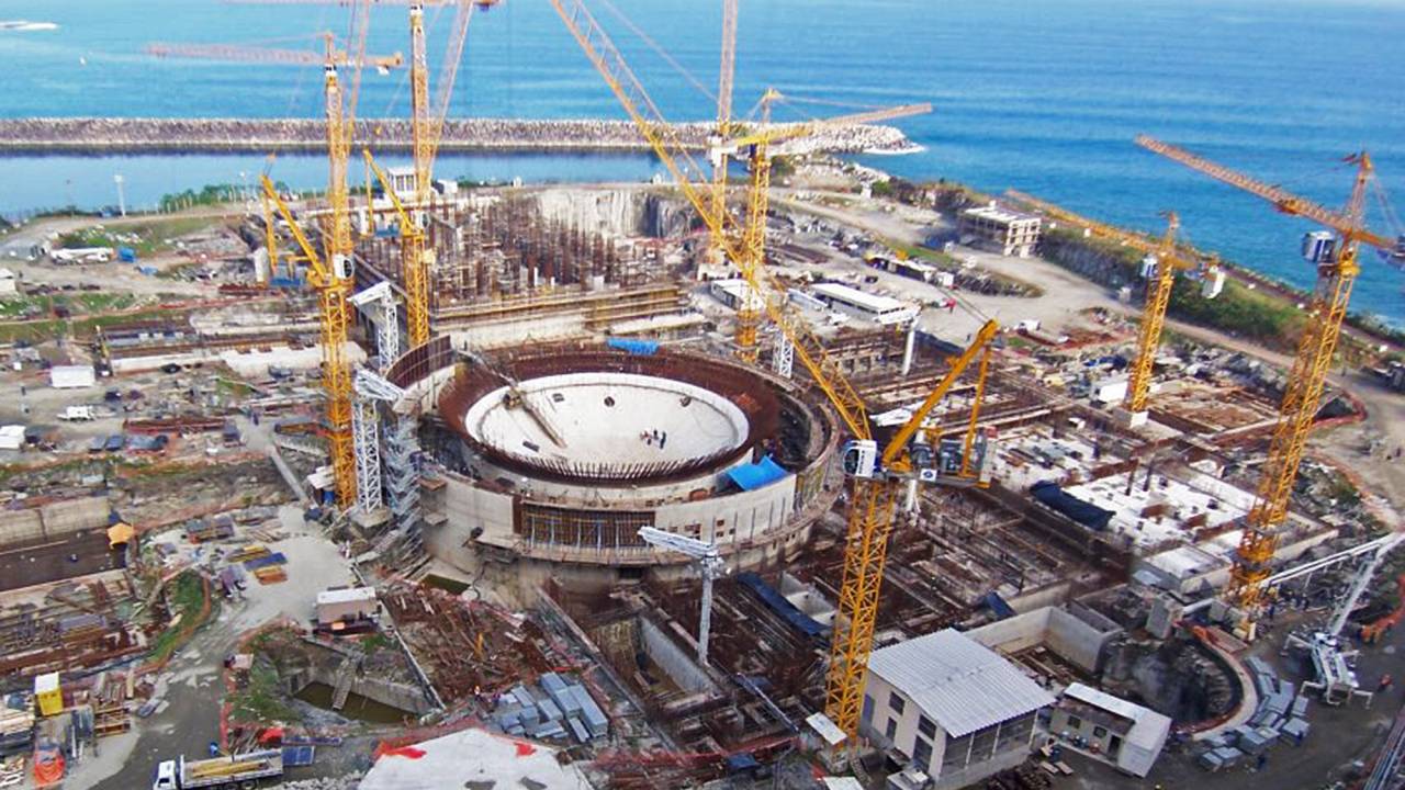 Vista geral das obras na usina de Angra 3 no Rio de Janeiro