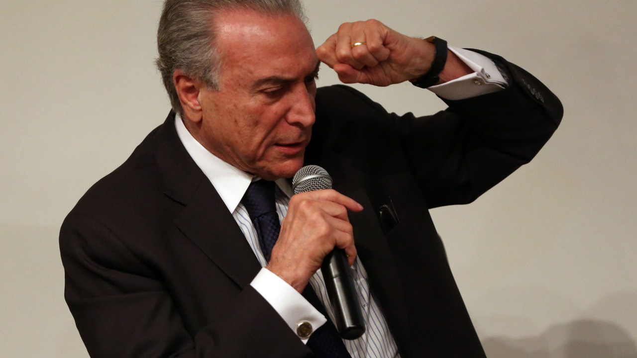 O vice-presidente da República, Michel Temer, foi acusado pelo ex-ministro da Educação Cid Gomes de "chefe da quadrilha de achacadores que assola o Brasil"