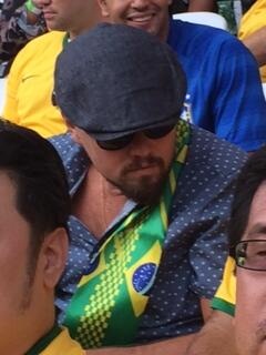 O ator Leonardo di Caprio assiste ao jogo Brasil e Croácia no Itaquerão