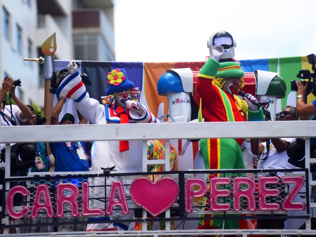 Carla Perez, agita o carnaval de Salvador, com o Bloco Algodão Doce, neste sábado (06)
