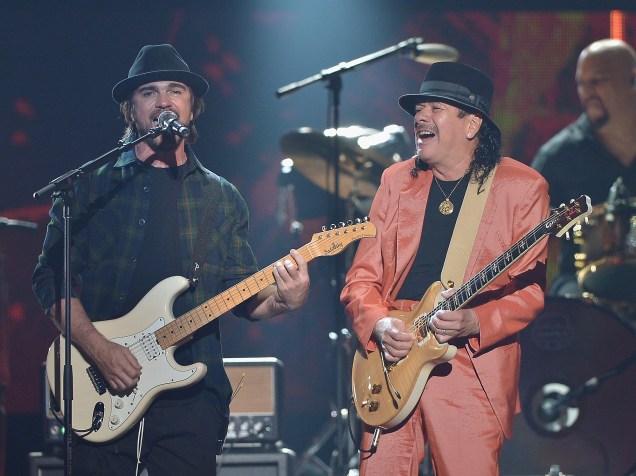 Juanes e Santana na premiação Billboard da Música Latina 2015