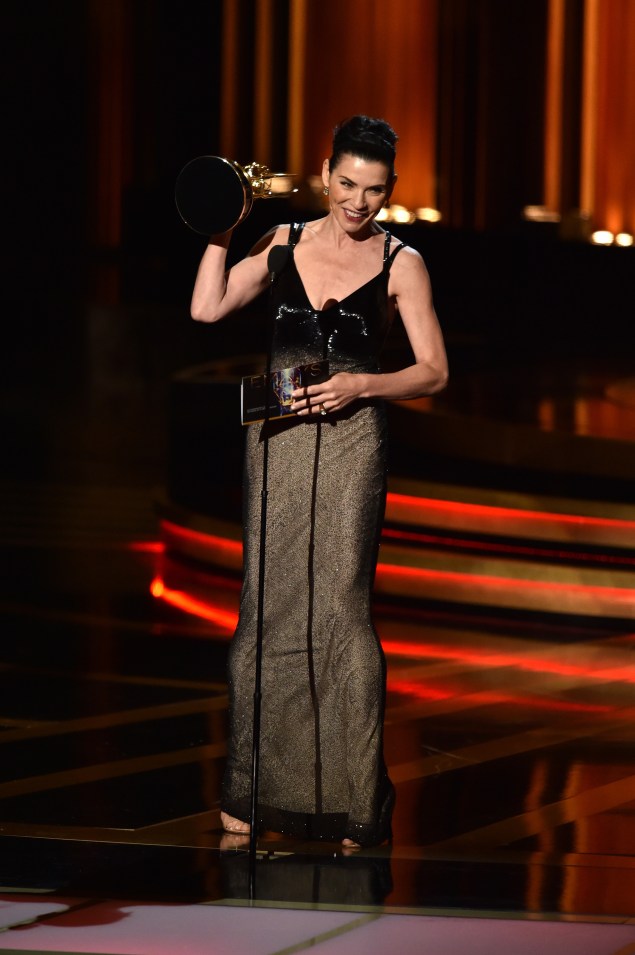 Julianna Margulies leva o prêmio de melhor atriz em série dramática pela quinta temporada de The Good Wife<br> <br>  <br>  <br>