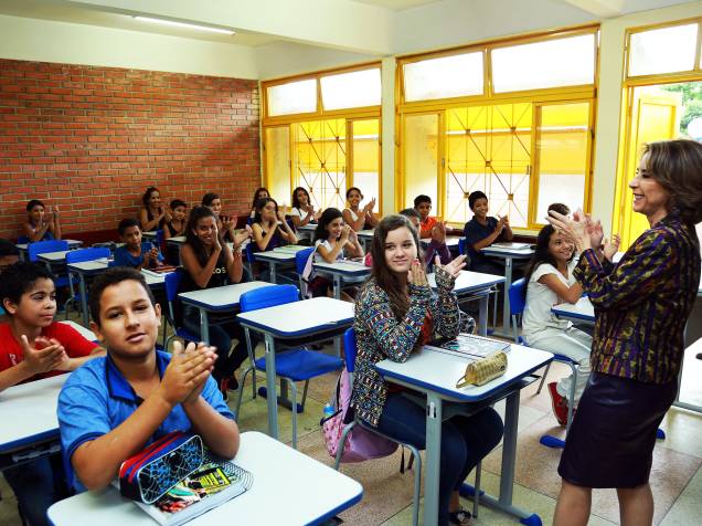 A secretária da Educação do governo de Goiás, Raquel Teixeira durante cerimônia de inauguração da Escola Estadual Roberto Civita. em Goiânia