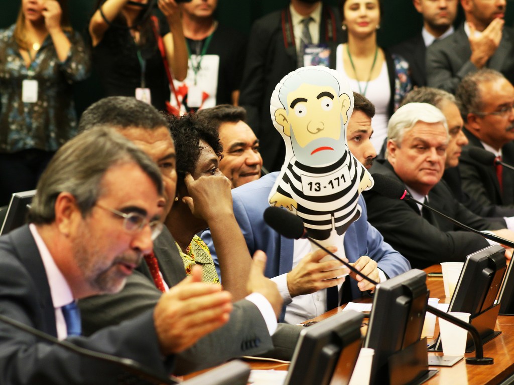Sessão da comissão especial do impeachment, que analisa a denúncia contra a presidente Dilma Rousseff, por crime de responsabilidade fiscal, em Brasília (DF), nesta segunda-feira (04). Nesta sessão, a comissão ouve a defesa da presidente - 04/04/16