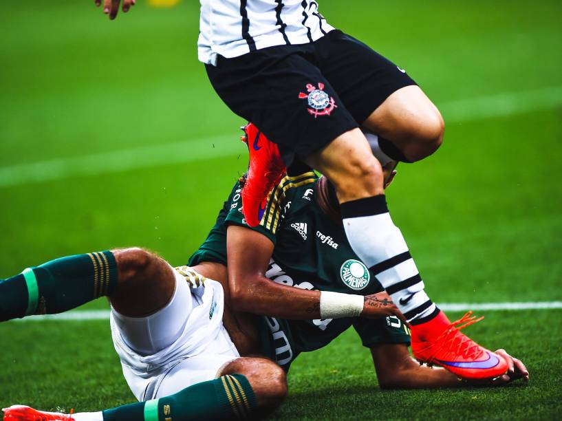 Partida entre Corinthians e Palmeiras, válida pela semifinal do Campeonato Paulista de Futebol 2015