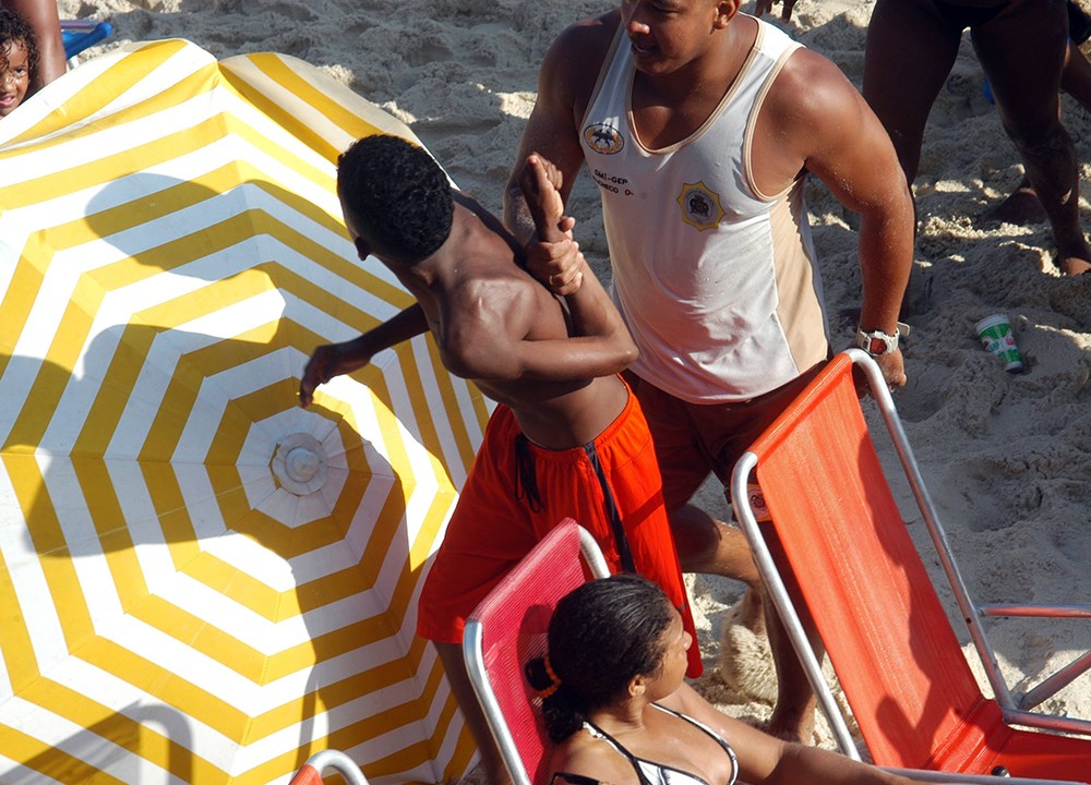 Vinte e nove menores de idade foram apreendidos no último fim de semana por praticar furtos e agressões nas praias da Zona Sul da cidade do Rio de Janeiro