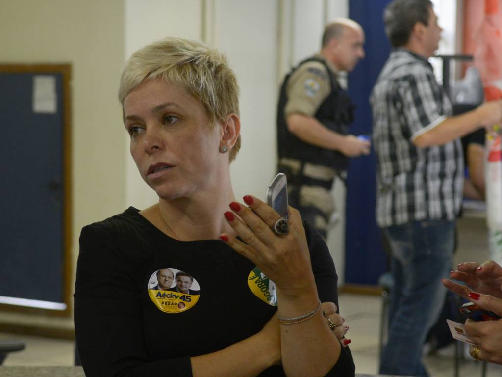 A deputada federal Cristiane Brasil (PTB), filha de Roberto Jefferson, é presa por boca de urna no Rio