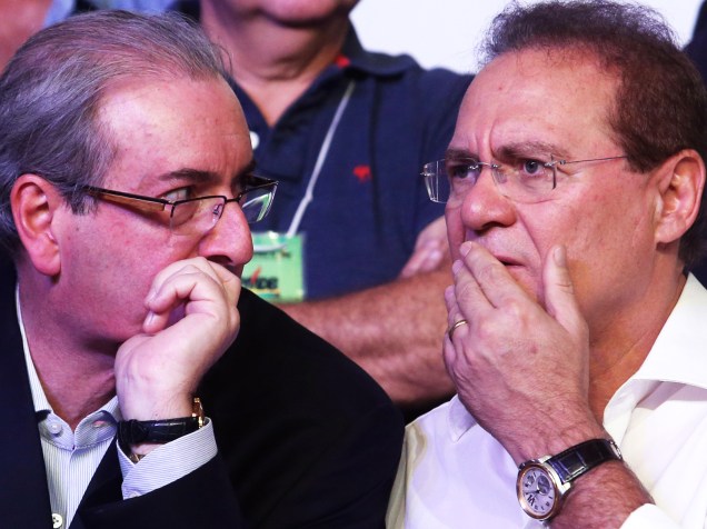 O presidente do Senado, Renan Calheiros, e o Presidente da Câmara dos Deputados, Eduardo Cunha, participam da convenção nacional do PMDB, realizada em Brasília (DF), neste sábado (12)