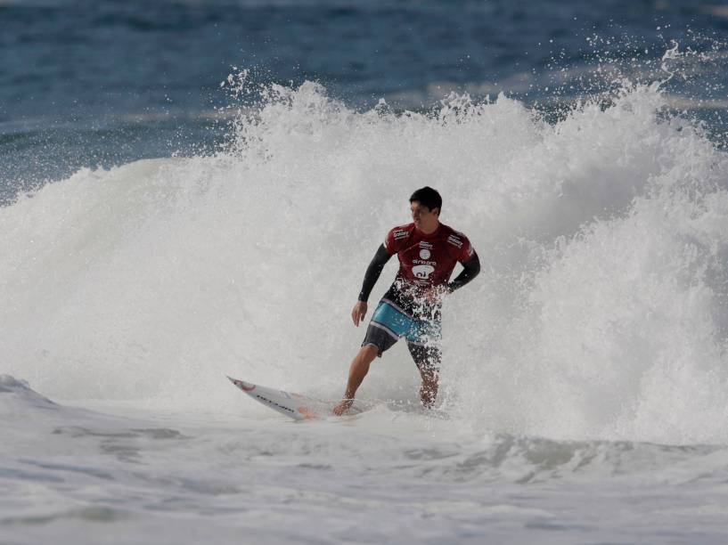 O brasileiro Gabriel Medina vence a primeira bateria do Rio Pro 2015, etapa brasileira do Circuito Mundial de Surfe