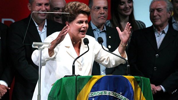 Apesar de manter política econômica, Dilma deve promover "algumas mudanças" para restaurar confiança, diz Fitch
