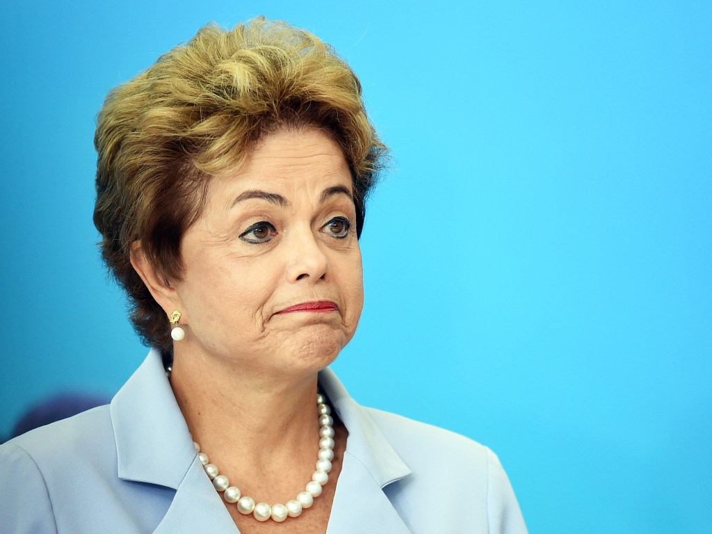 Em nota, PT afirma que gráfica não foi contratada pela campanha de Dilma Rousseff à reeleição e que, por isso, não aparece na prestação de contas do partido