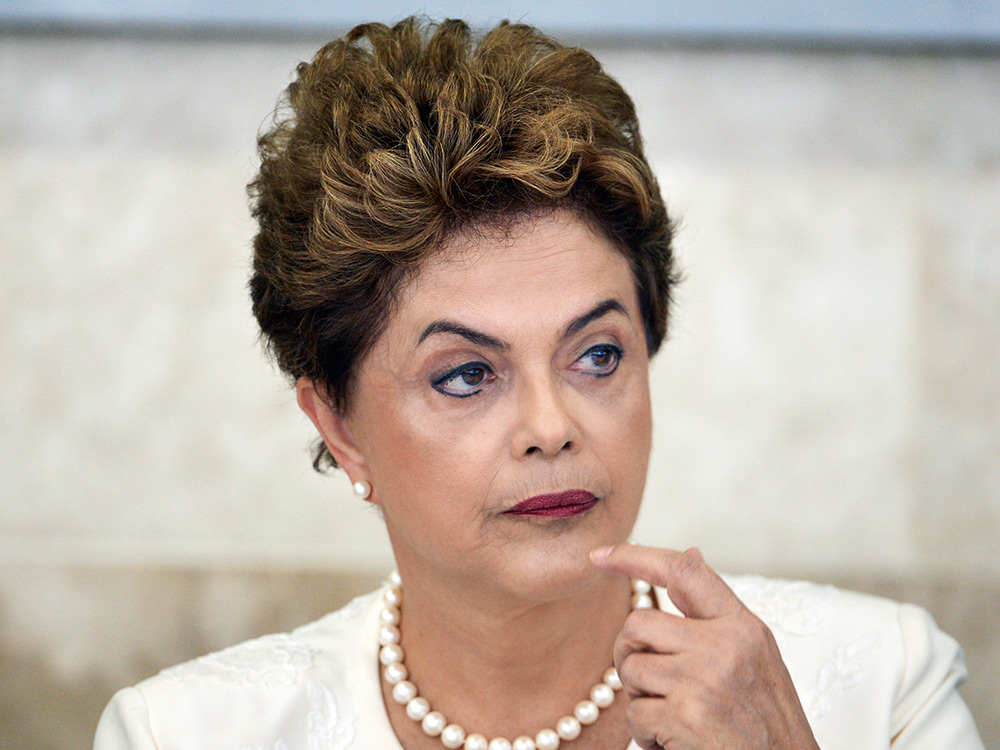 FOI AVISADA - A então ministra Dilma nem respondeu aos insistentes e-mails de um subchefe da Casa Civil que continham alertas sobre abusos