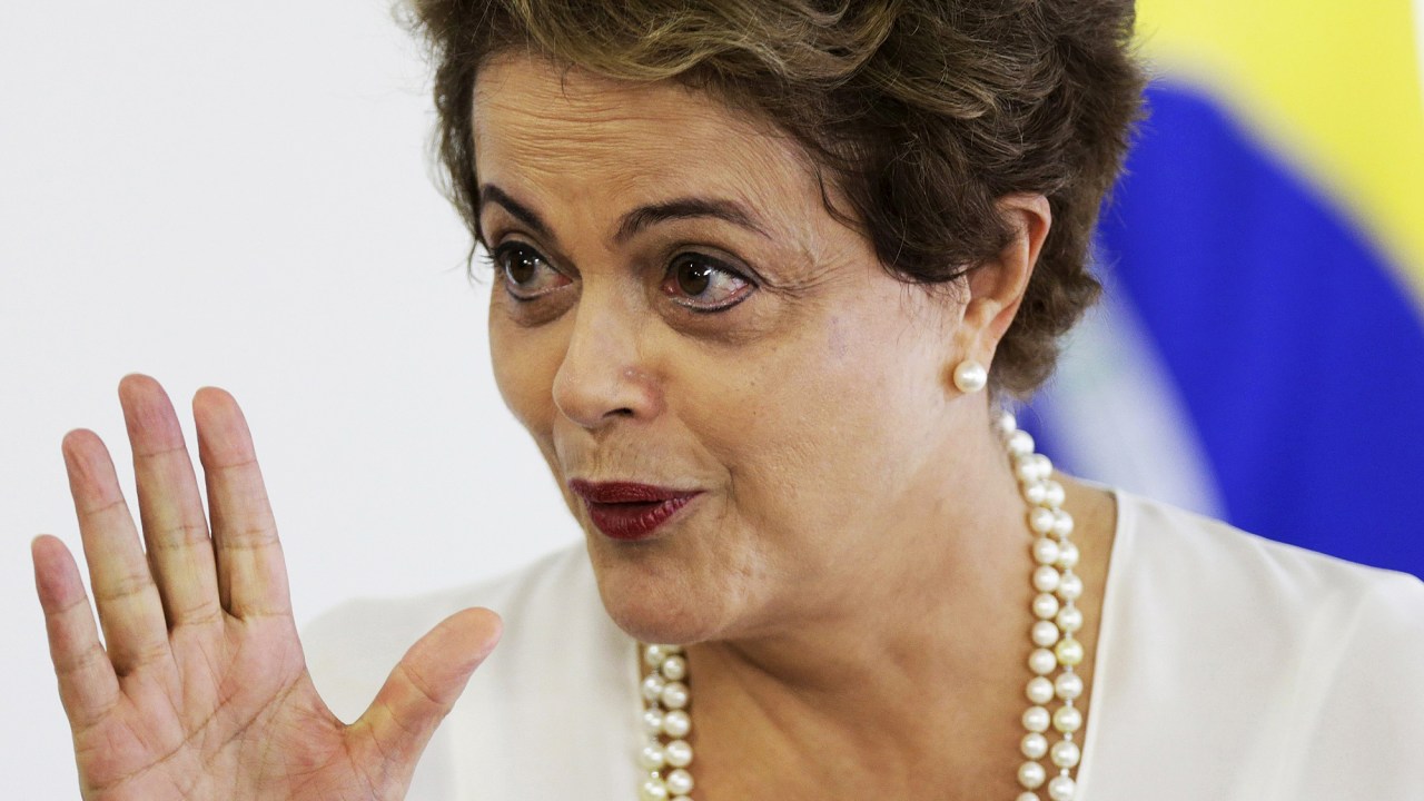 Para evitar o impeachment da presidente Dilma Rousseff, Palácio do Planalto quer descobrir os reais padrinhos políticos dos deputados federais, para pressioná-los a votar contra o afastamento da petista