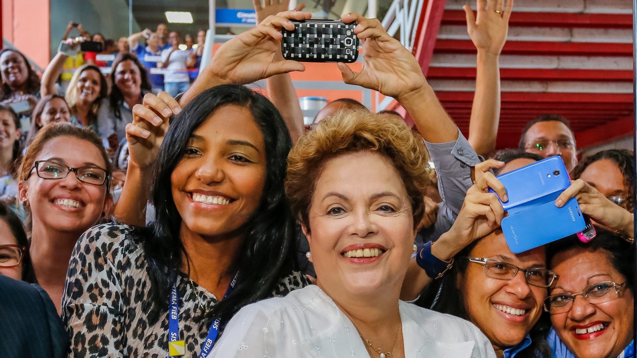 Dilma: só sorrisos em Salvador
