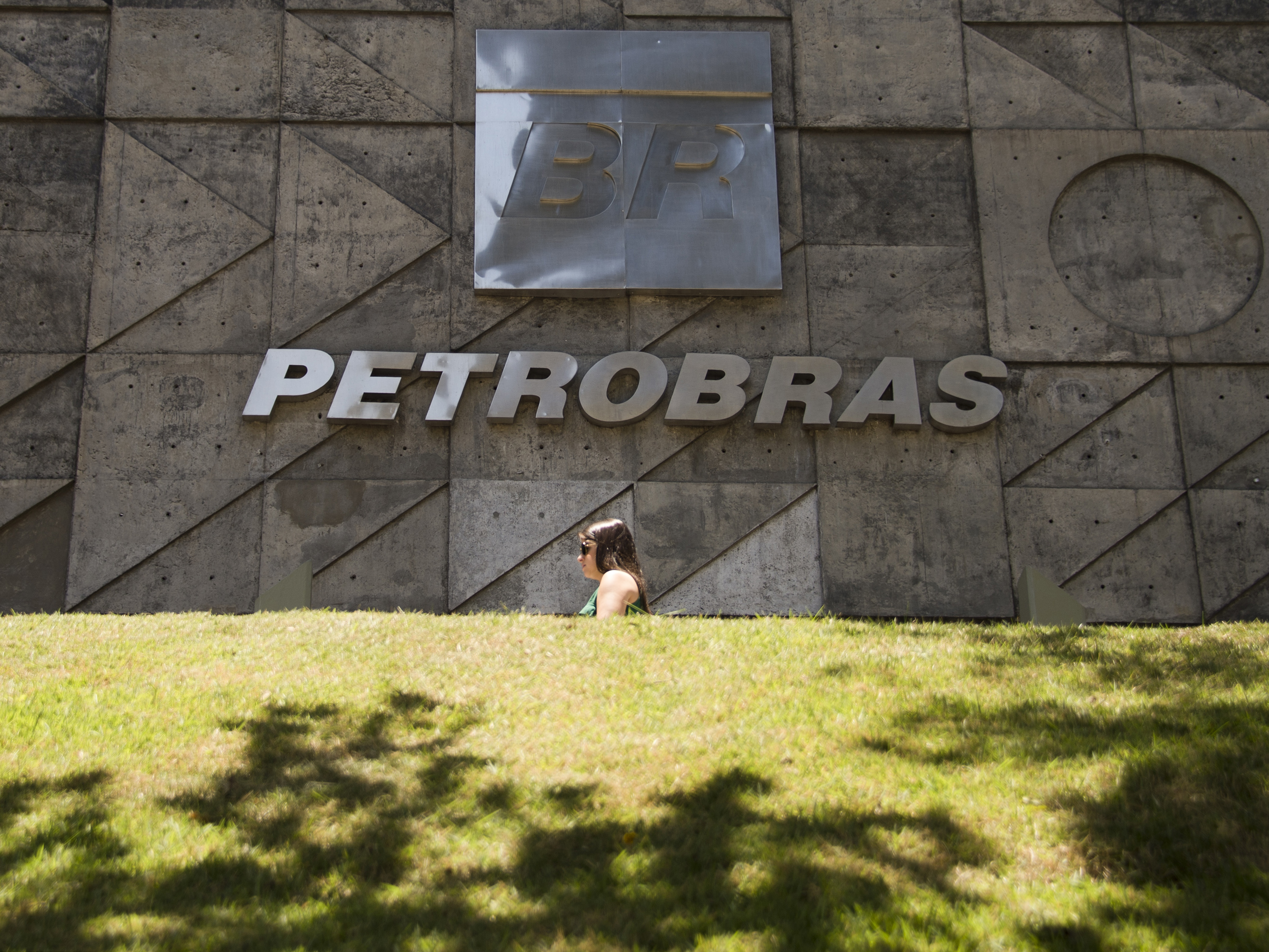 Valor de mercado da petroleira passou de R$ 128,71 bilhões na terça-feira para R$ 114,81 bilhões nesta quarta-feira