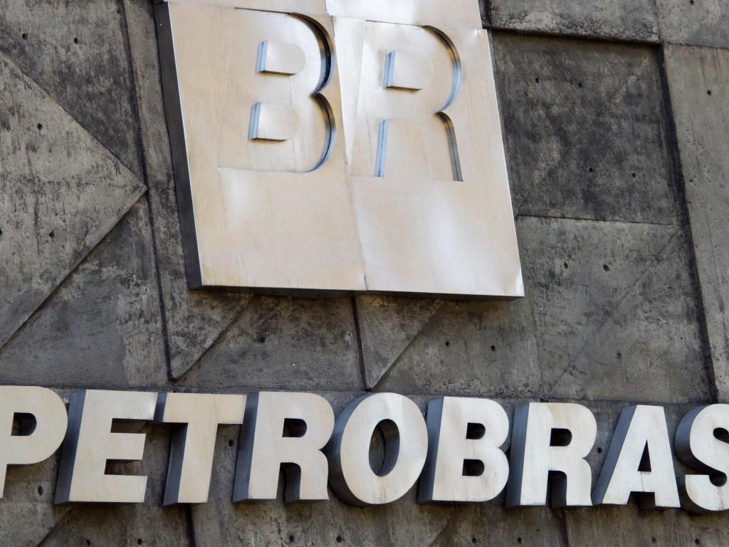 Fachada do edifício da Petrobras no Rio de Janeiro - 12/12/2014