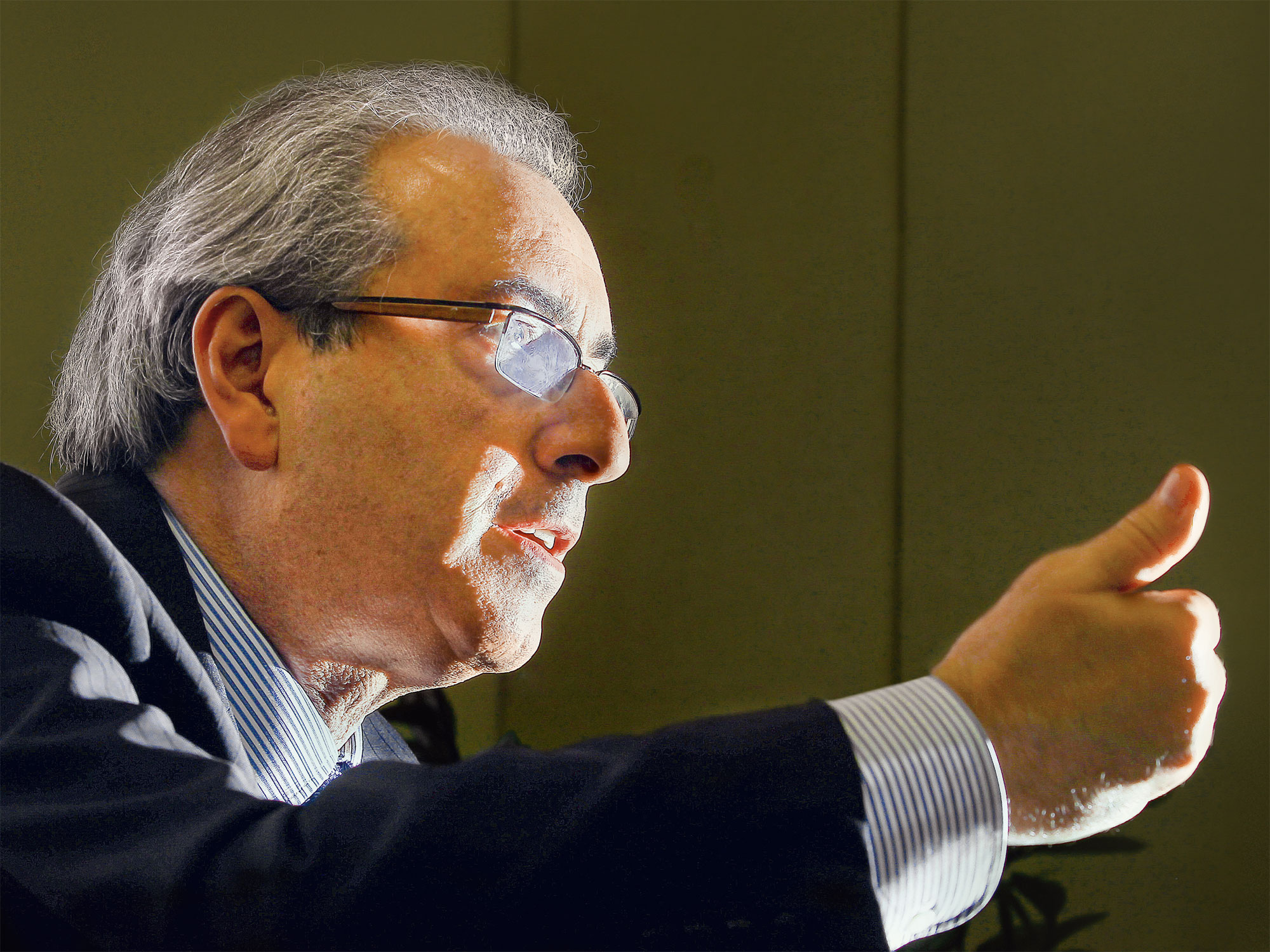 DISCIPLINA E OBSESSÃO – Tido como ambicioso e hábil, Eduardo Cunha aproveita o vácuo aberto pela crise política: para amigos, ele não chegou nem ao meio da escada