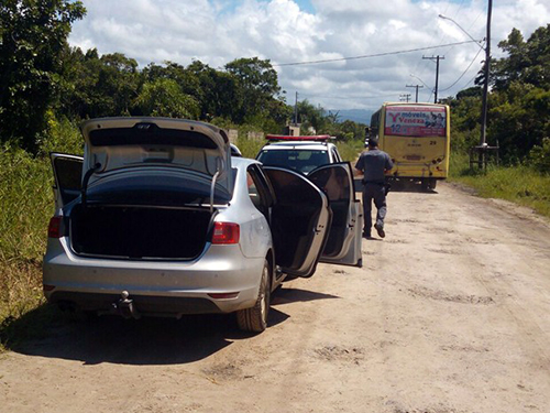 Empresário é encontrado morto dentro de veículo em Itanhaém, litoral de SP