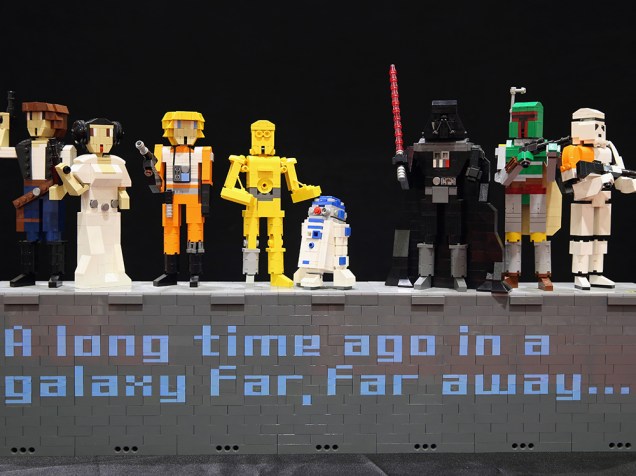 Peças imitando os personagens do famoso filme Starwars, são exibidas durante a Brick 2014, em Londres, na Inglaterra. O evento de quatro dias mostra as melhores criações e corridas de Lego do mundo