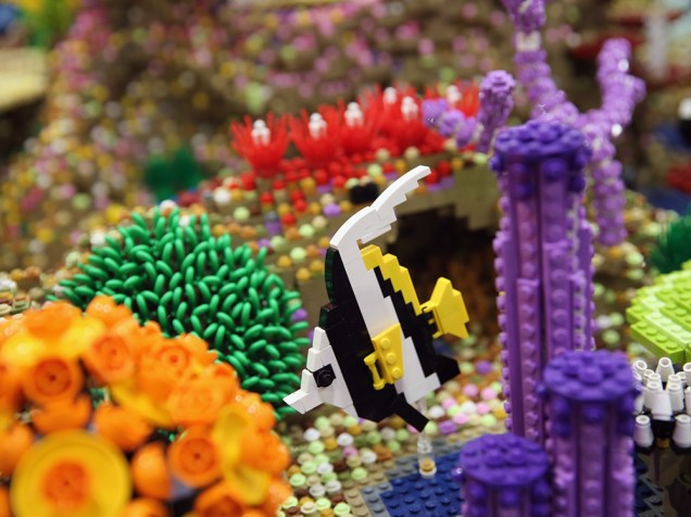 Peça feita de Legos imitando um aquário é exibida durante a Brick 2014, Em Londres, na Inglaterra 