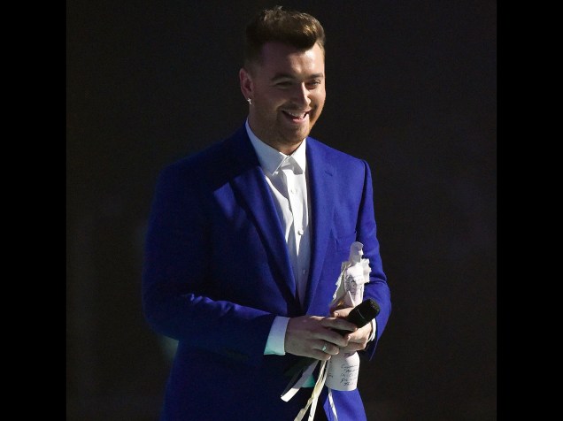Sam Smith recebe Prêmio de Sucesso Global durante o Brit Awards 2015
