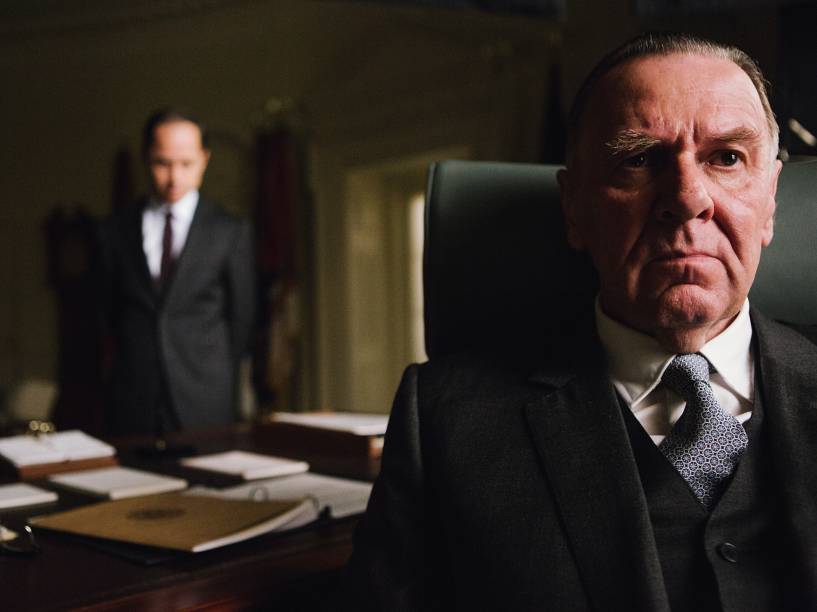 Os atores Giovanni Ribisi e Tom Wilkinson no filme Selma