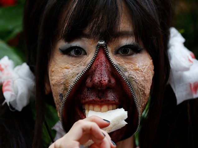 Participante do desfile de Halloween de Kawasaki, em Tóquio, no Japão