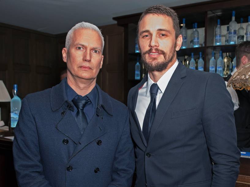 Os atores Klaus Biesenbach e James Franco durante a 65ª edição do Festival Internacional de Cinema de Berlim