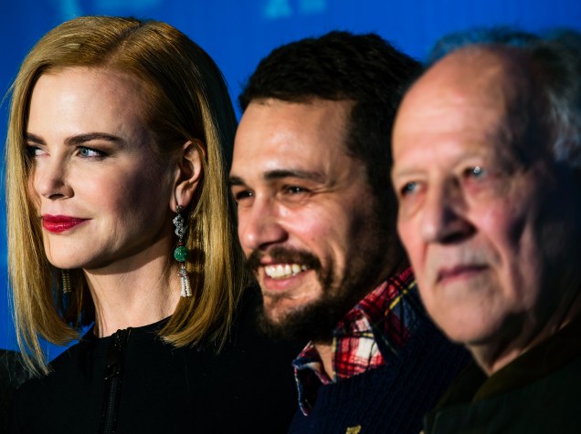 Os atores Nicole Kidman e James Franco, junto com o diretor Werner Herzog, durante o lançamento do filme Queen of the Desert, durante a a 65ª edição do Festival Internacional de Cinema de Berlim