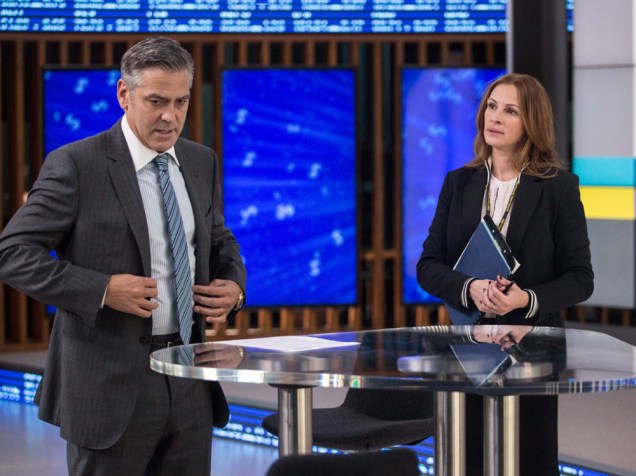 Julia Roberts e George Clooney, em cena do filme Jogo do Dinheiro