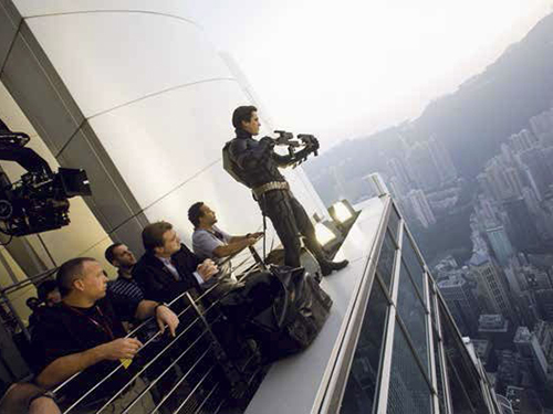 Christian Bale, Christopher Nolan, e a equipe de filmagem do filme Batman O Cavaleiro das Trevas (2008)