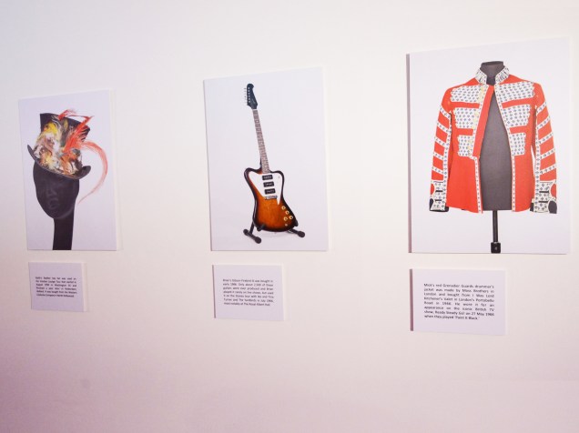 Curiosidades sobre os Rolling Stones estão expostas na galeria Saatchi, em Londres, na mostra que fica em cartaz até setembro de 2016