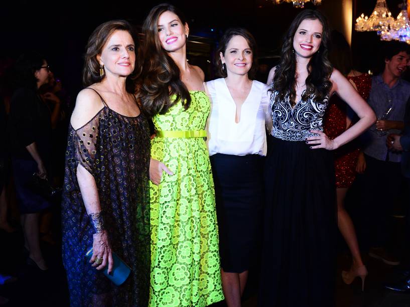 Camila Queiroz , Marieta Severo , Drica Moraes e Agatha Moreira