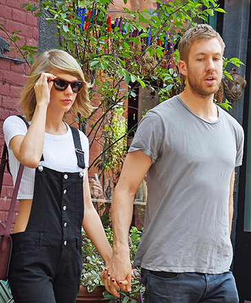 A cantora Taylor Swift e o DJ Calvin Harris, no restaurante Spotted Pig, em Nova York - 28/05/2015